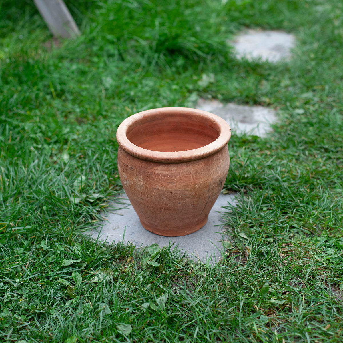 liten terracottakrukke